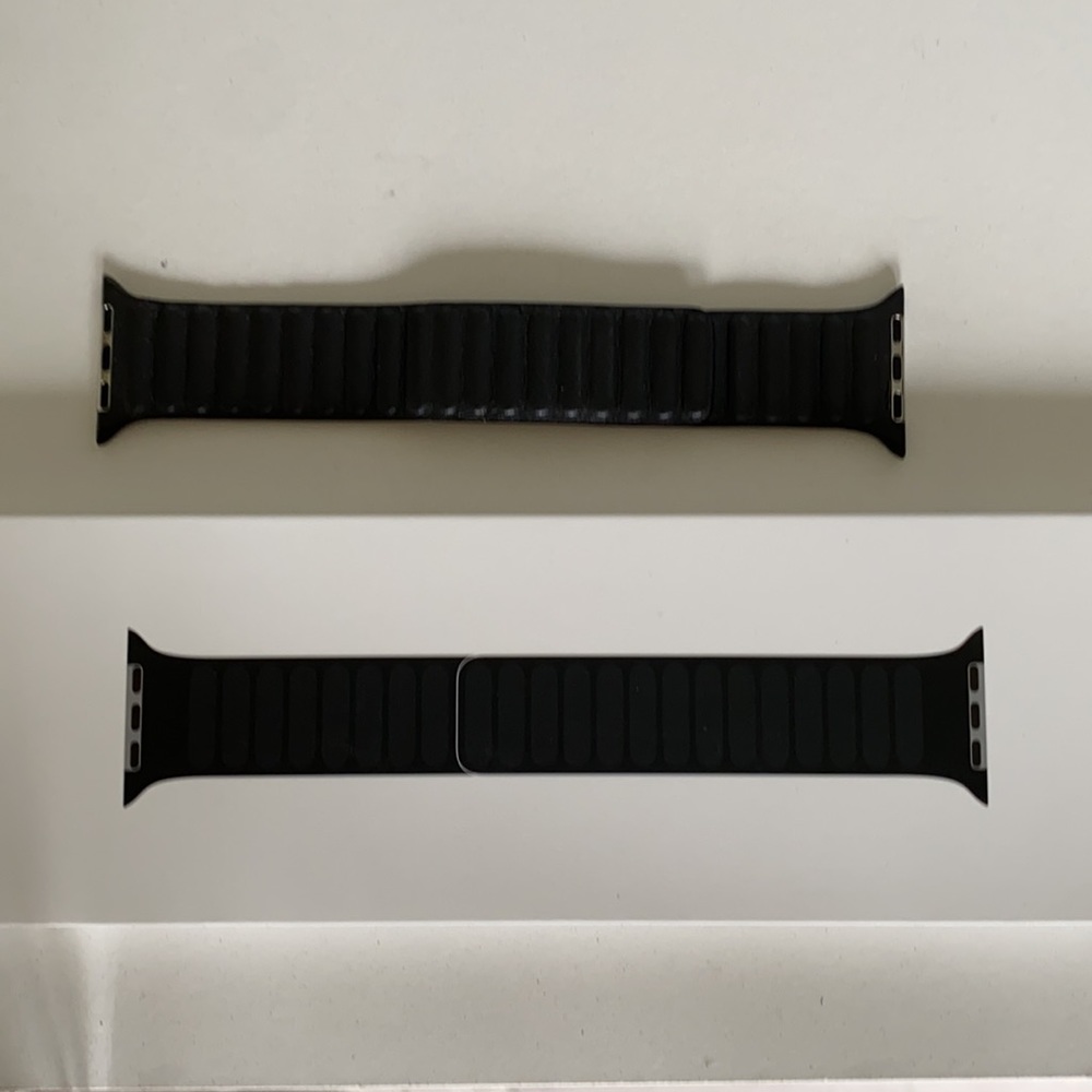 Apple Watch Black Leather Link